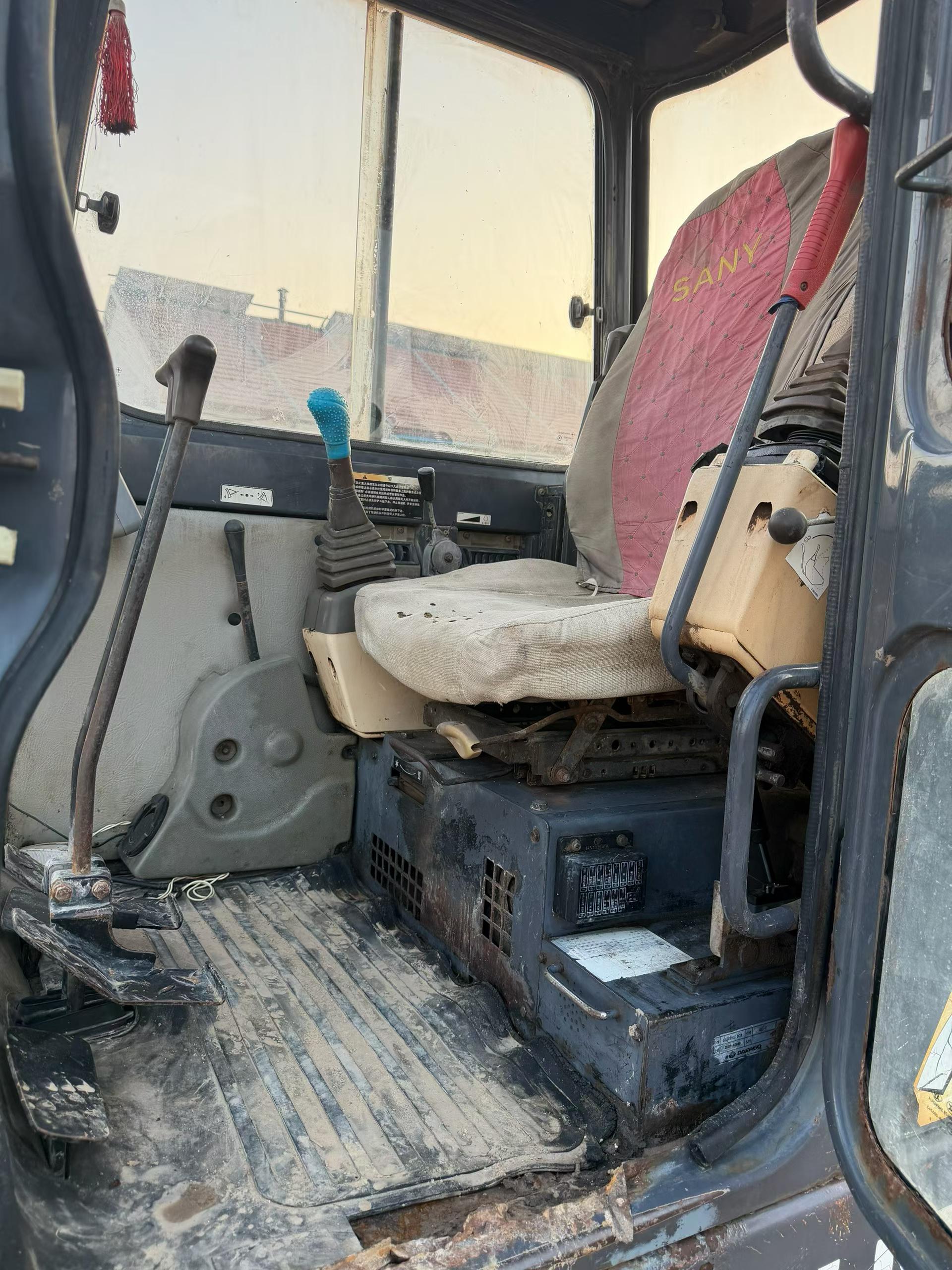 Buy Doosan DH55 Used Excavator / 6
