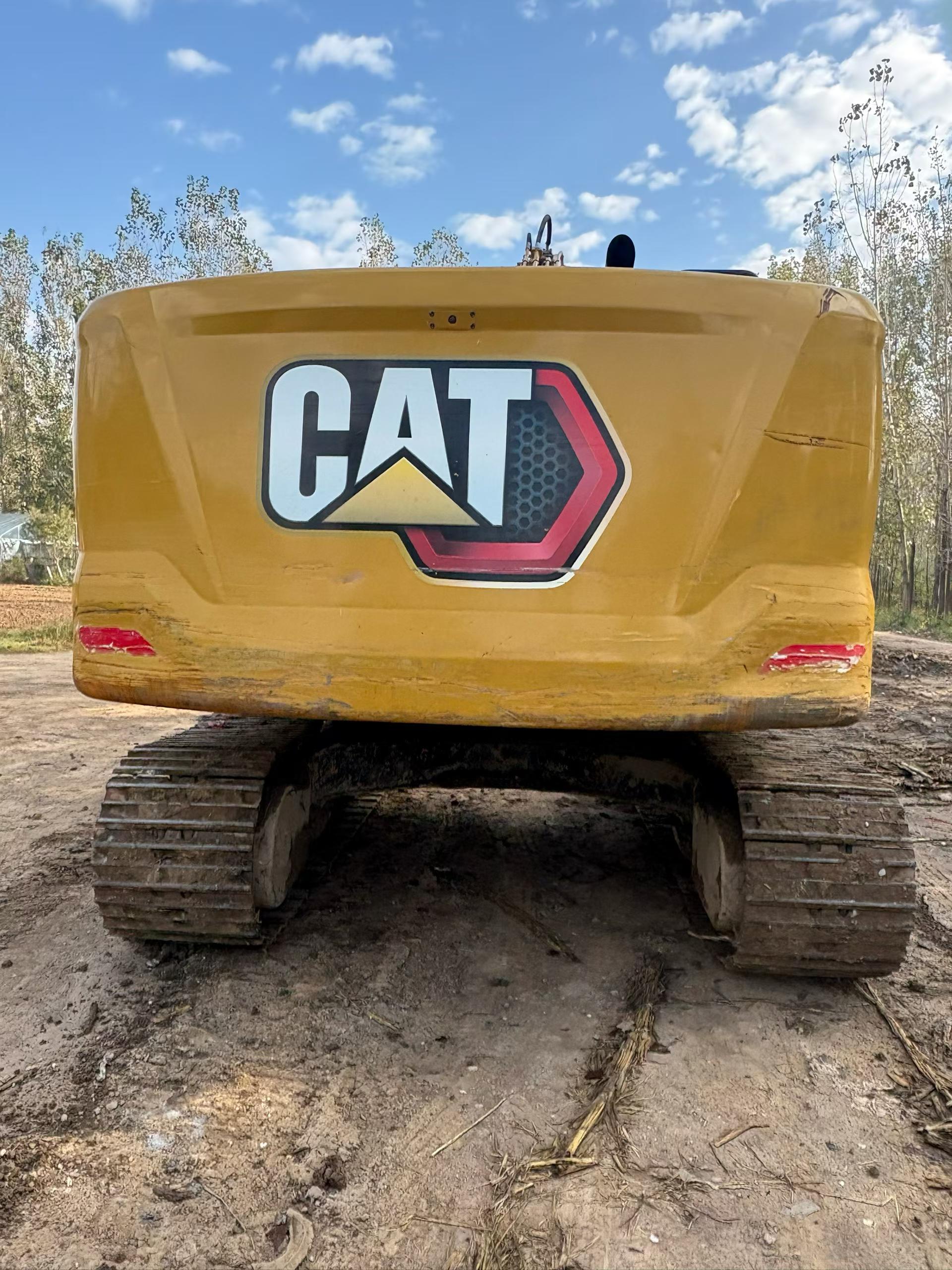 Buy Caterpillar 323 Used Excavator / 4