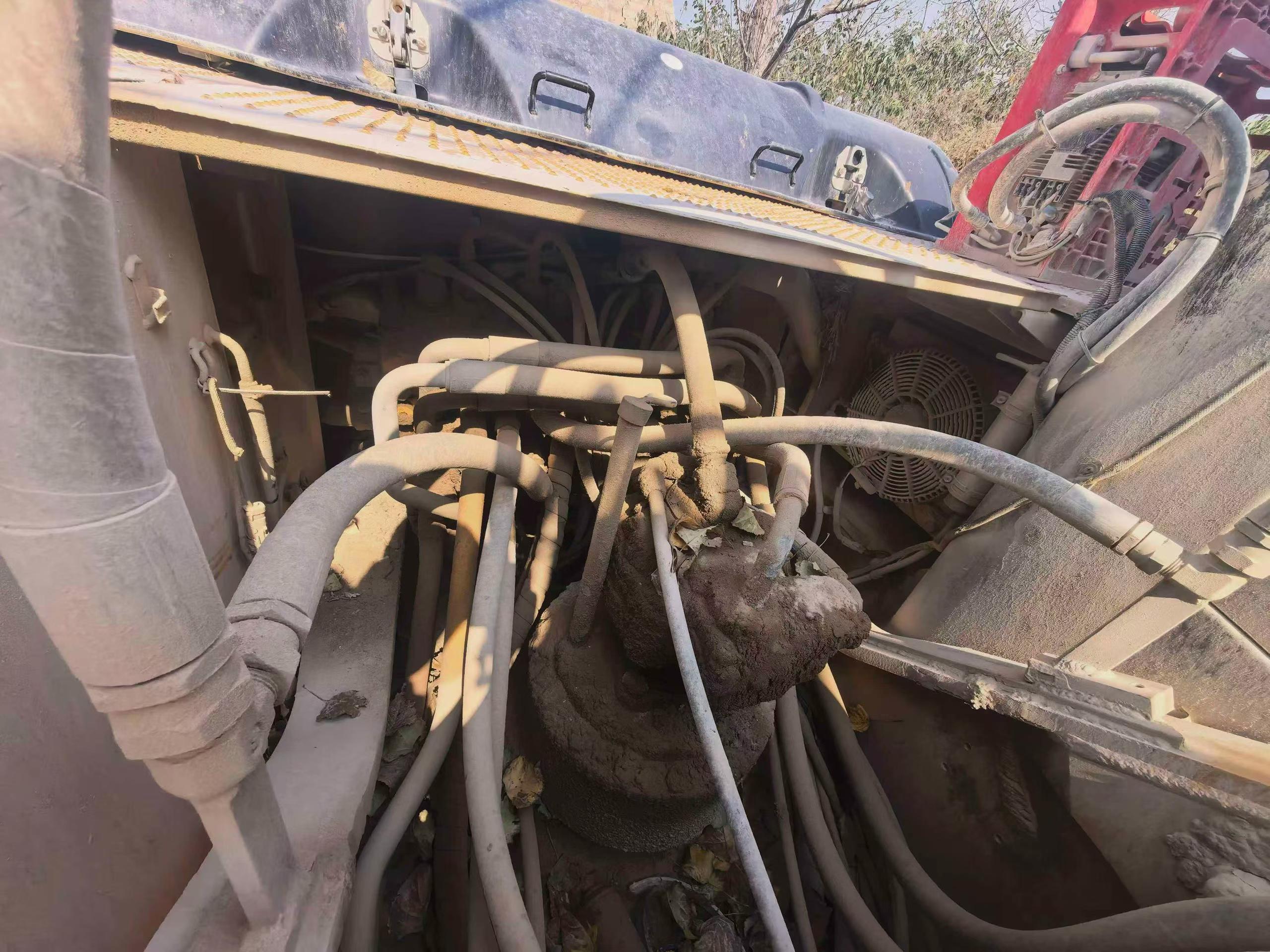 Buy Caterpillar 324D Used Excavator / 8