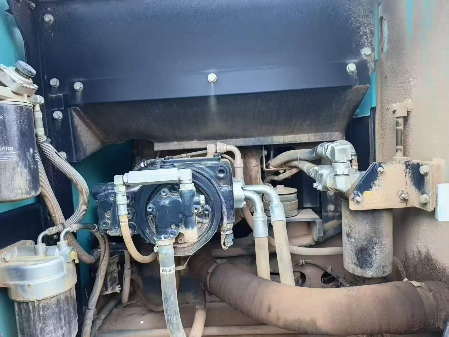شراء حفارة Kobelco SK200-10 مستعملة / 2