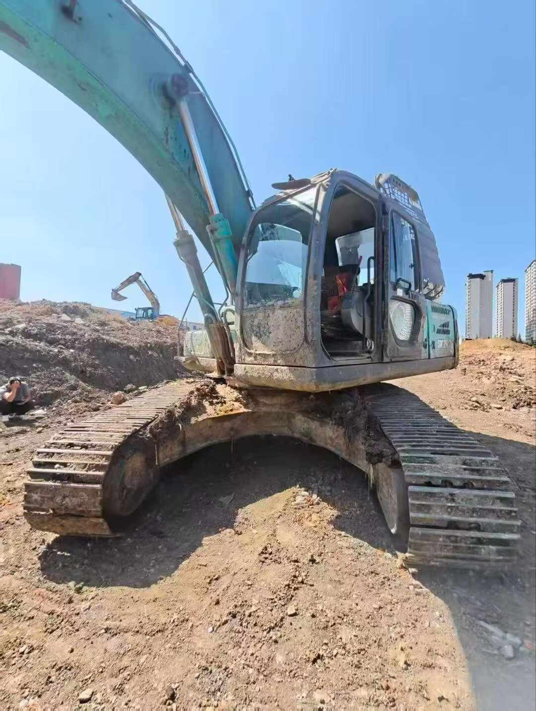 Buy Kobelco SK260 Used Excavator / 6
