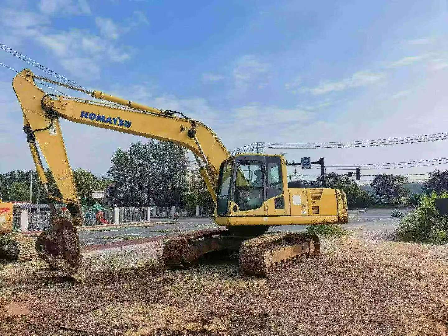 Compre Excavadora Komatsu PC220-8 Usada / 2