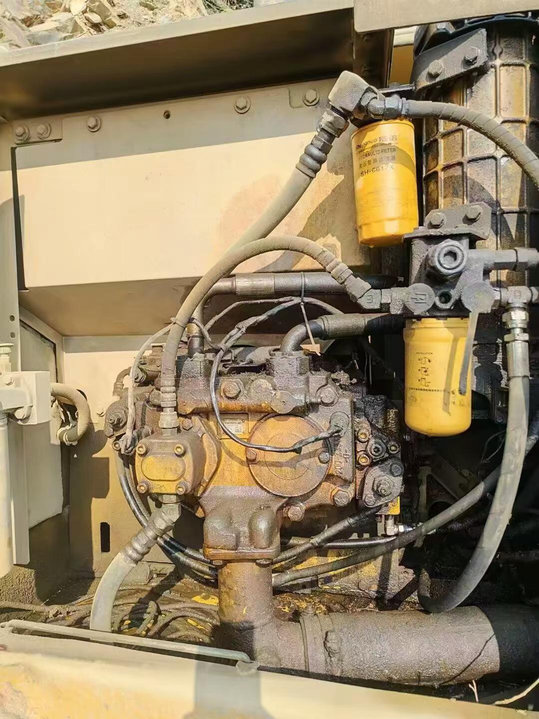Buy Caterpillar 320D Used Excavator / 4