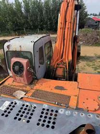 Buy Hitachi EX270-6 Used Excavator / 3 Buy Hitachi EX270-6 Used Excavator / 3
