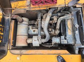 Buy Kato HD512R Used Excavator / 7 Buy Kato HD512R Used Excavator / 7