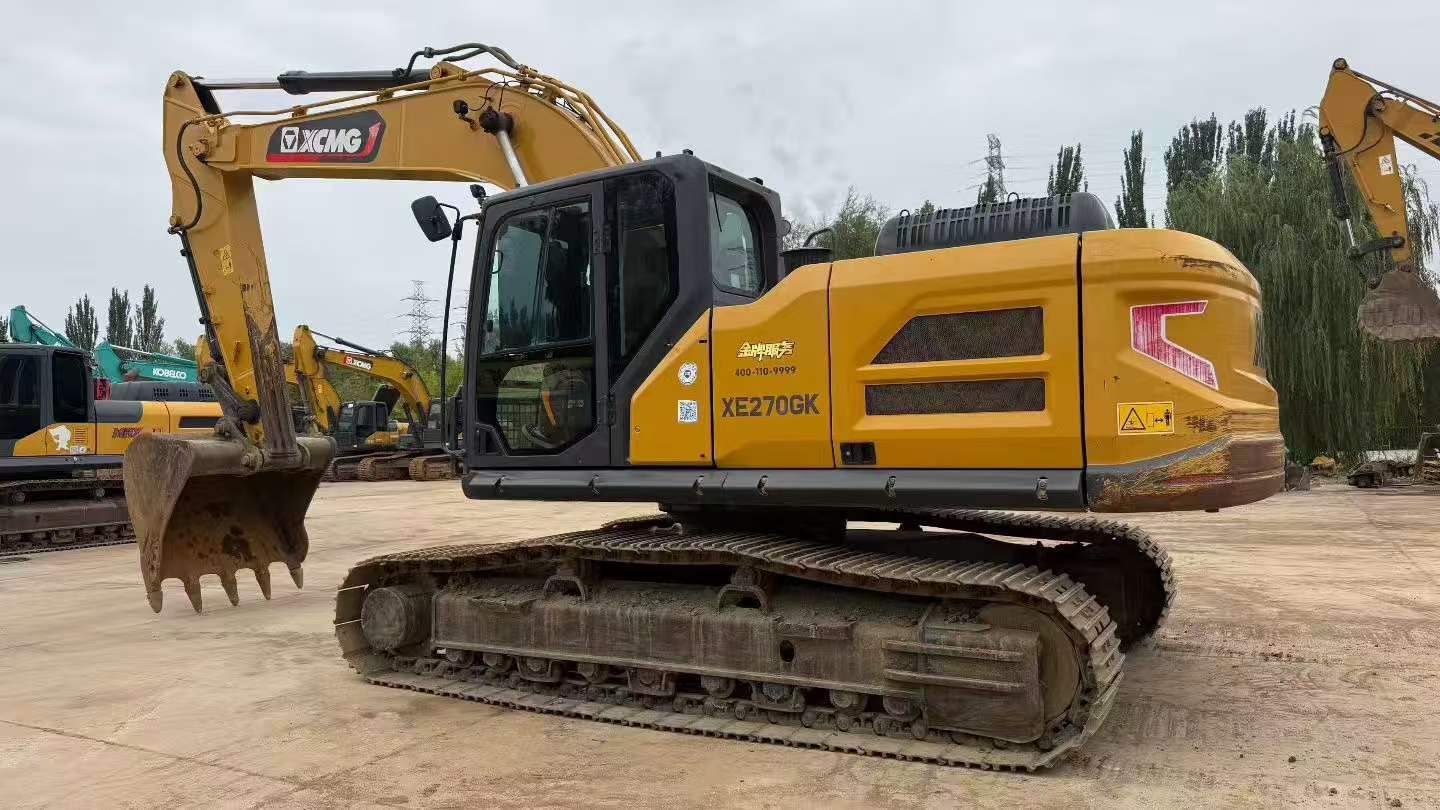 Buy XCMG XE270DK Used Excavator / 3