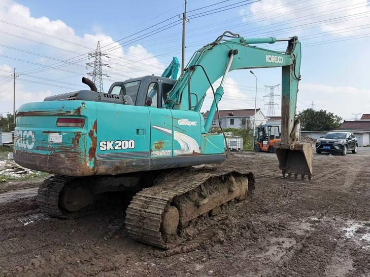 Buy Kobelco SK200 Used Excavator / 1