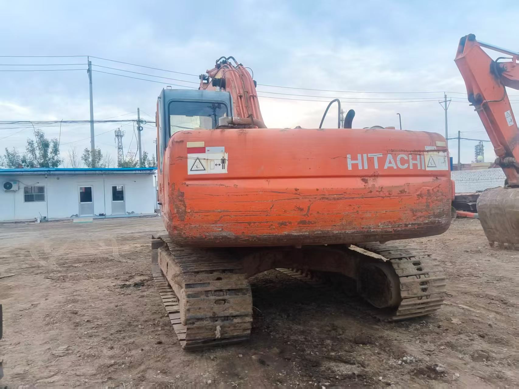 Buy Hitachi EX200 Used Excavator / 2