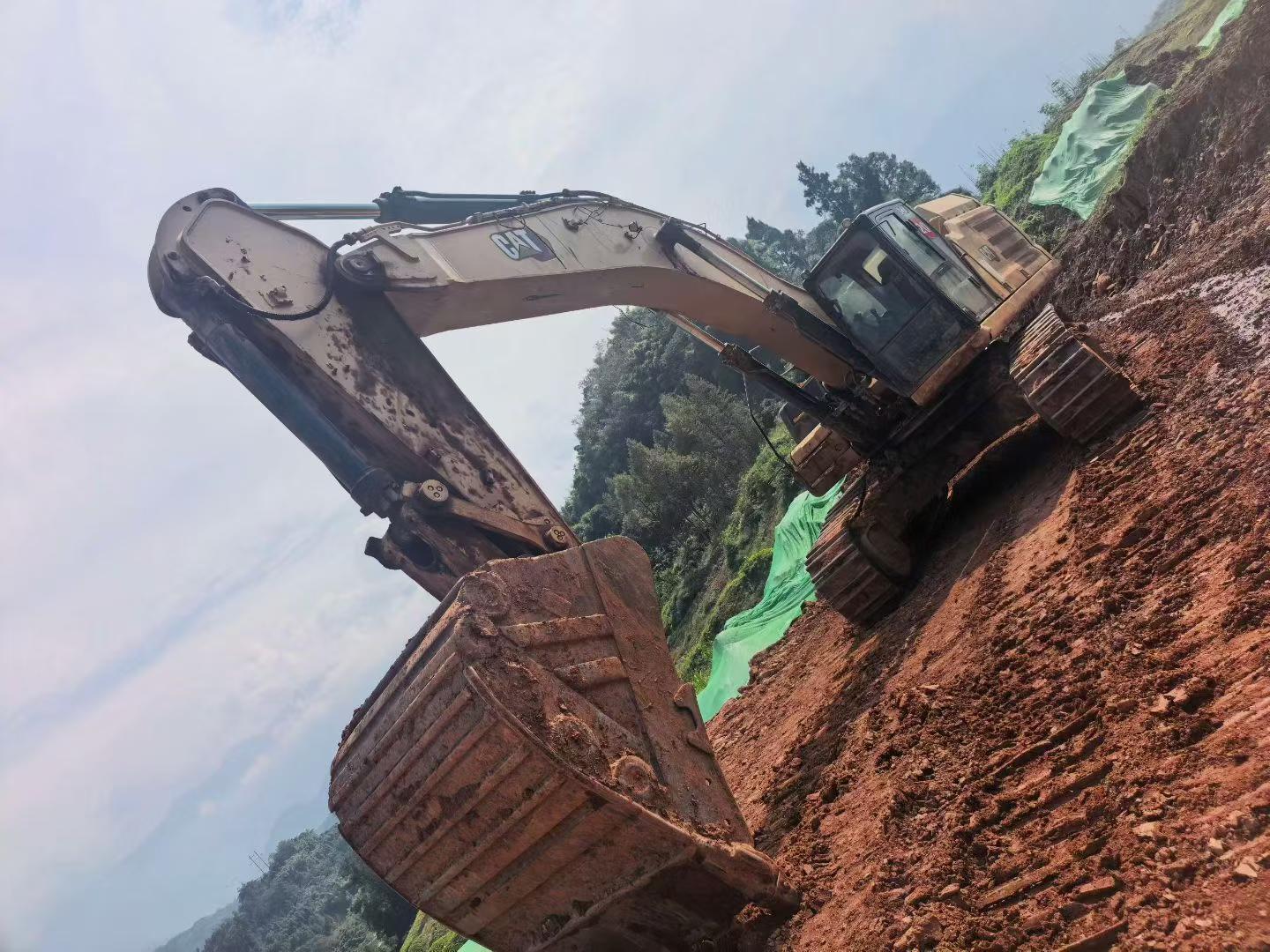 Buy Caterpillar 349E Used Excavator / 5