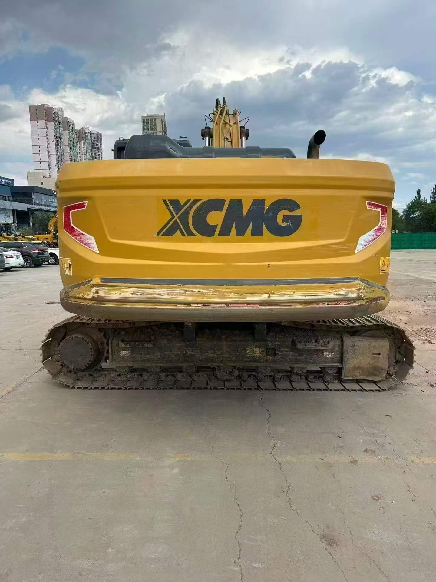 Buy XCMG XE200 Used Excavator / 5