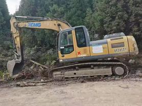 Buy XCMG XE215 Used Excavator / 4 Buy XCMG XE215 Used Excavator / 4