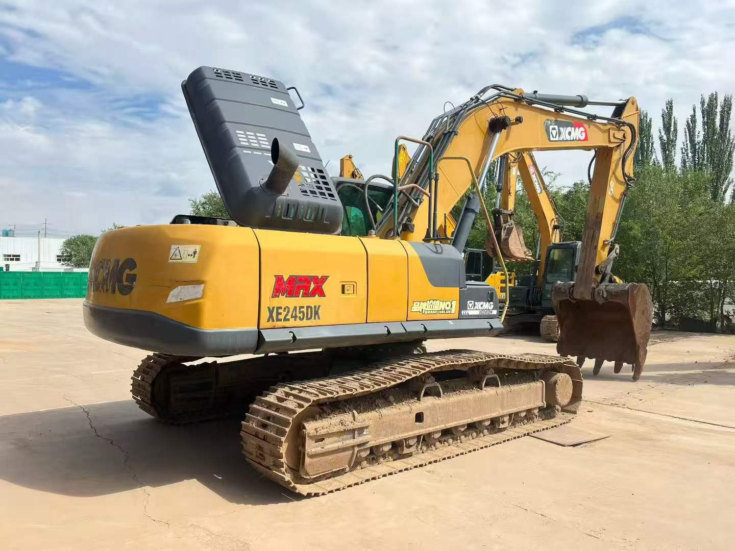 Buy XCMG XE245D Used Excavator / 3