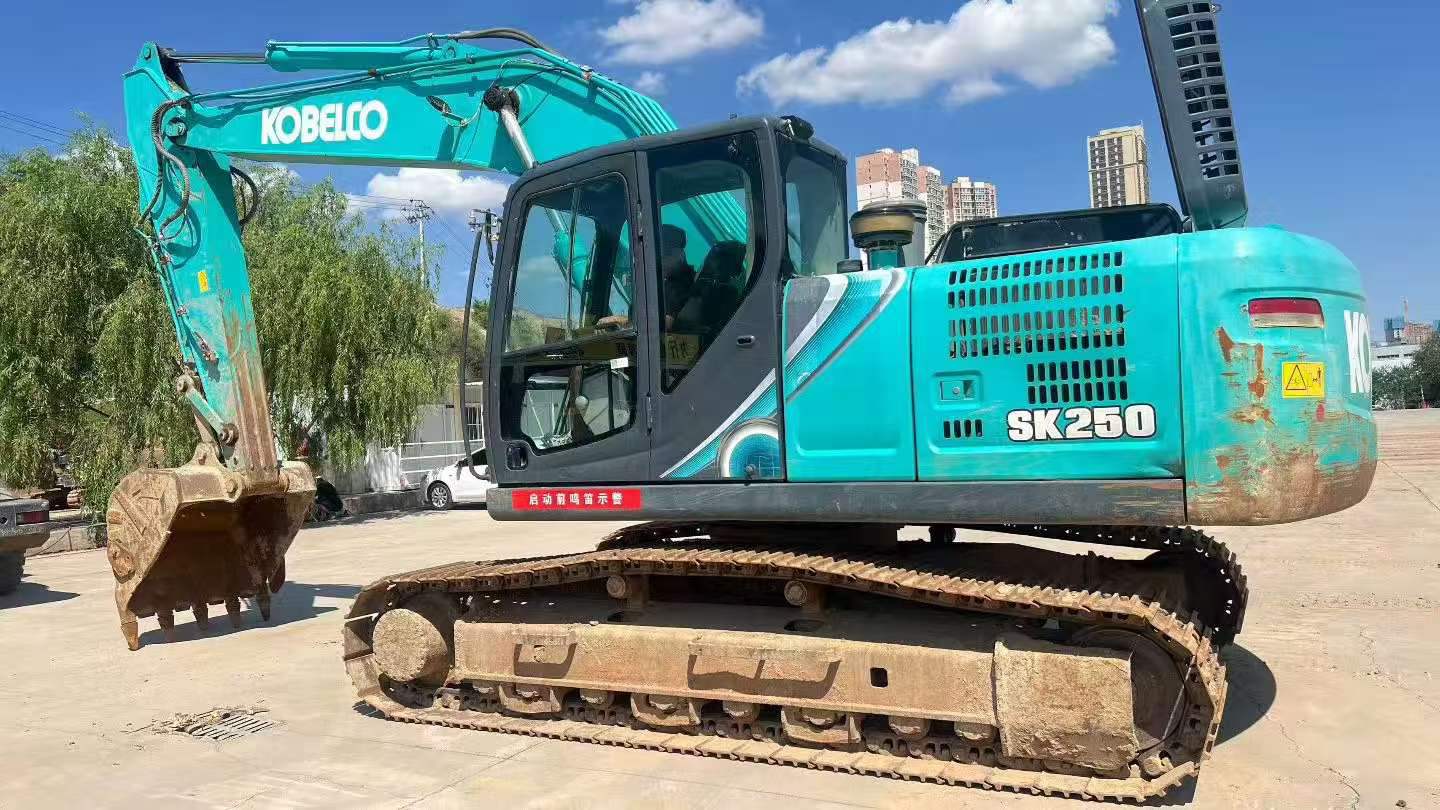 Compre Excavadora Kobelco SK210 Usada / 3