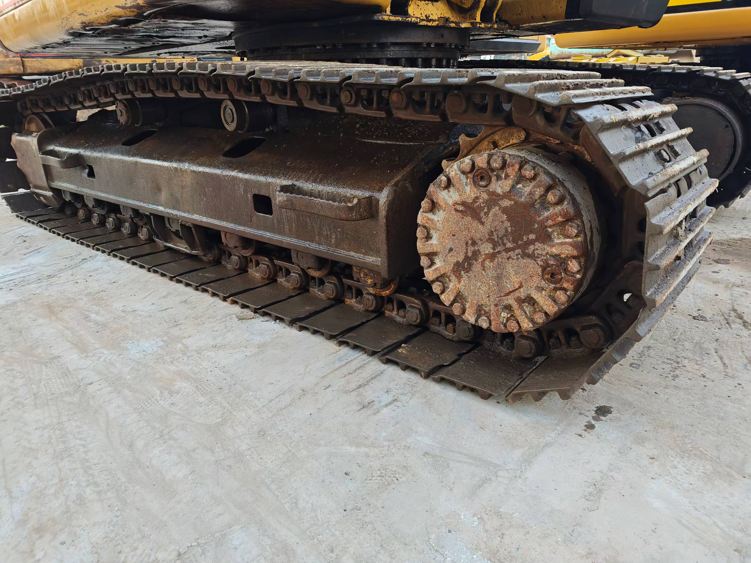 Buy Caterpillar 320C Used Excavator / 7