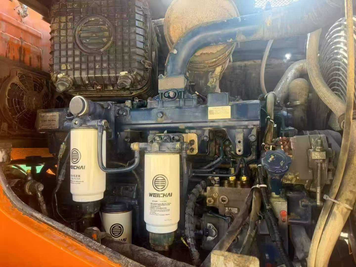 Buy Doosan DL607-9C Used Excavator / 6