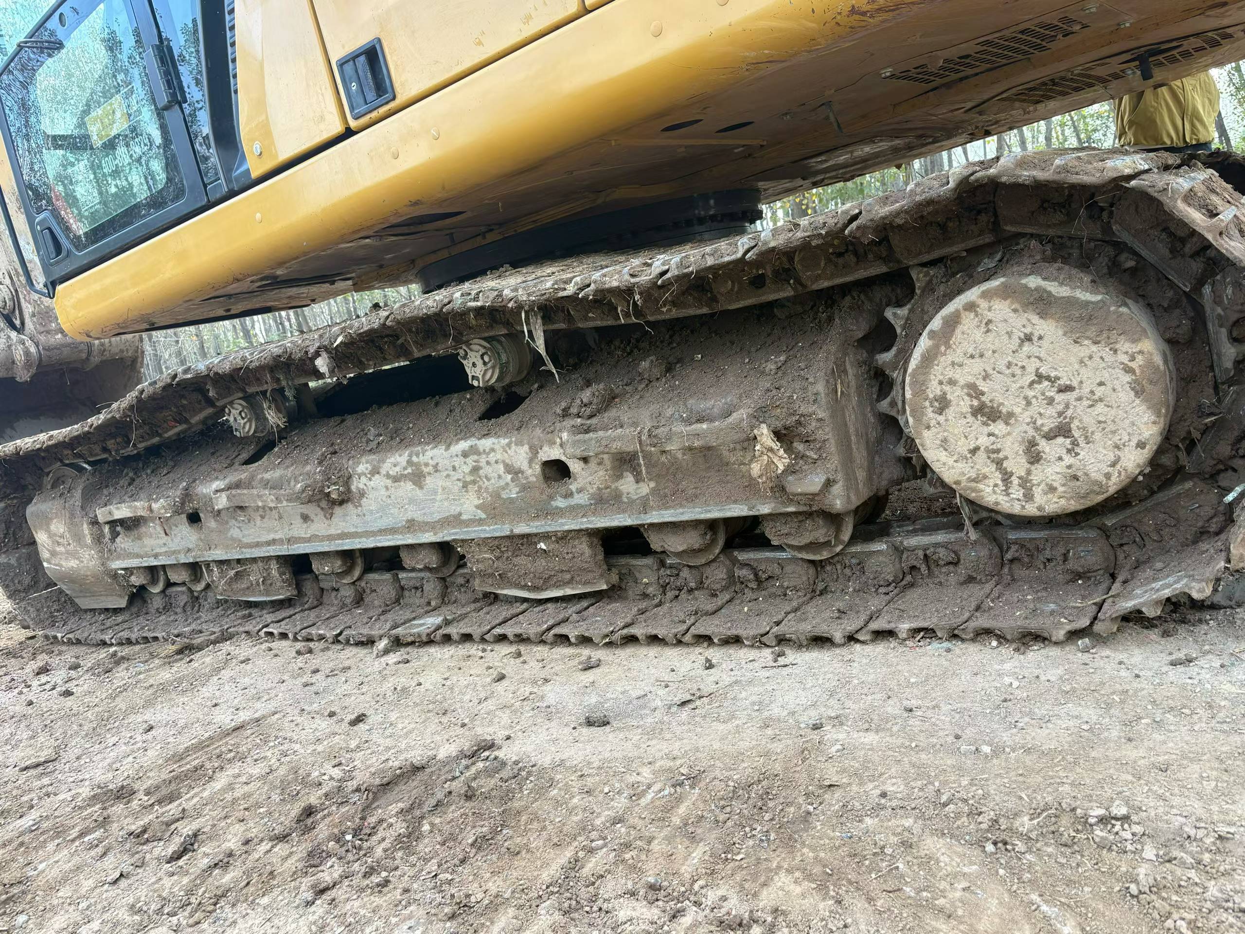 Buy Caterpillar 323 Used Excavator / 9