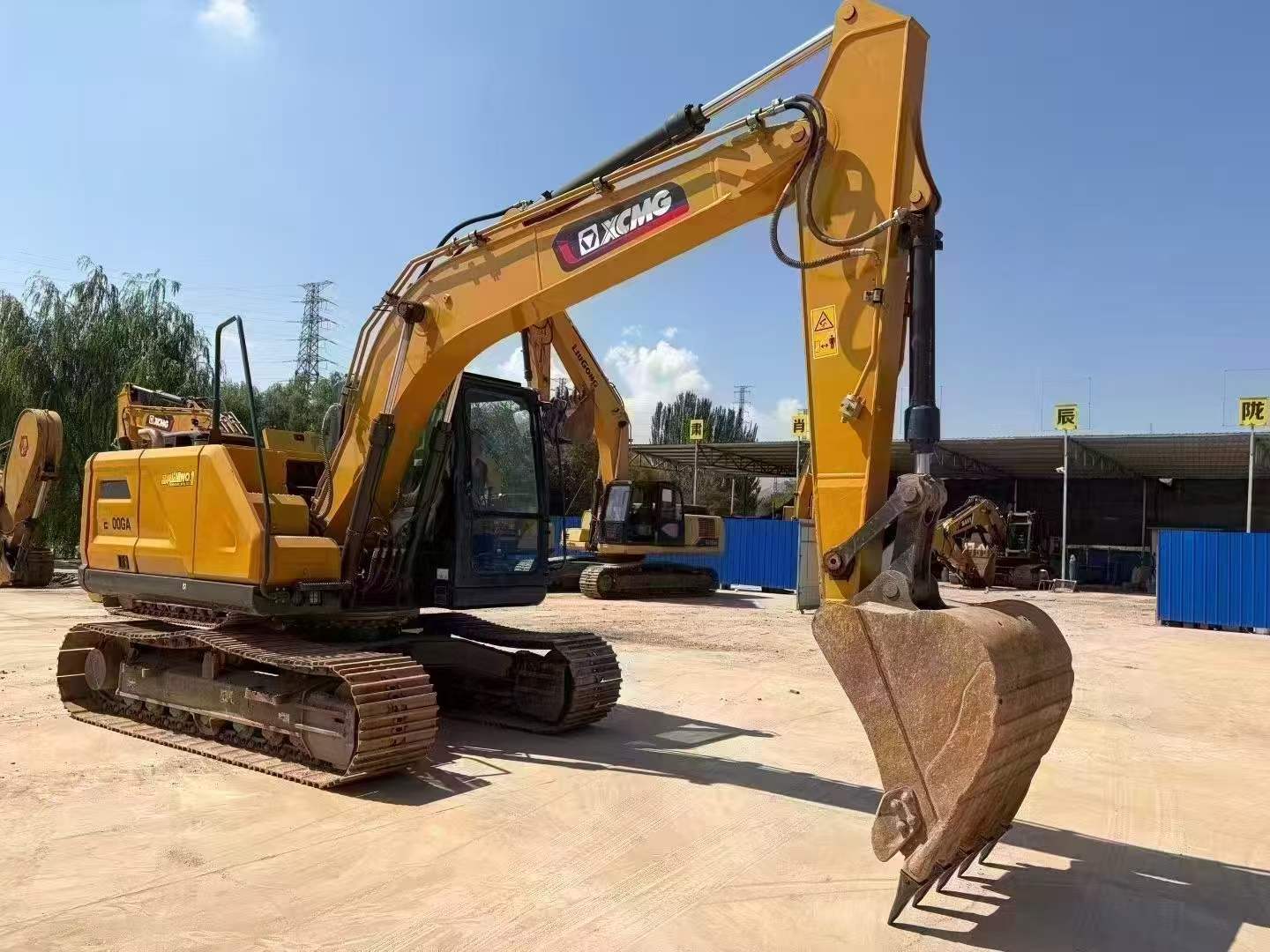Buy XCMG XE155D Used Excavator / 2