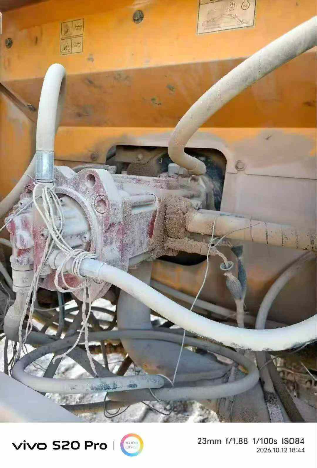 Buy Hyundai R305LC-7 Used Excavator / 2