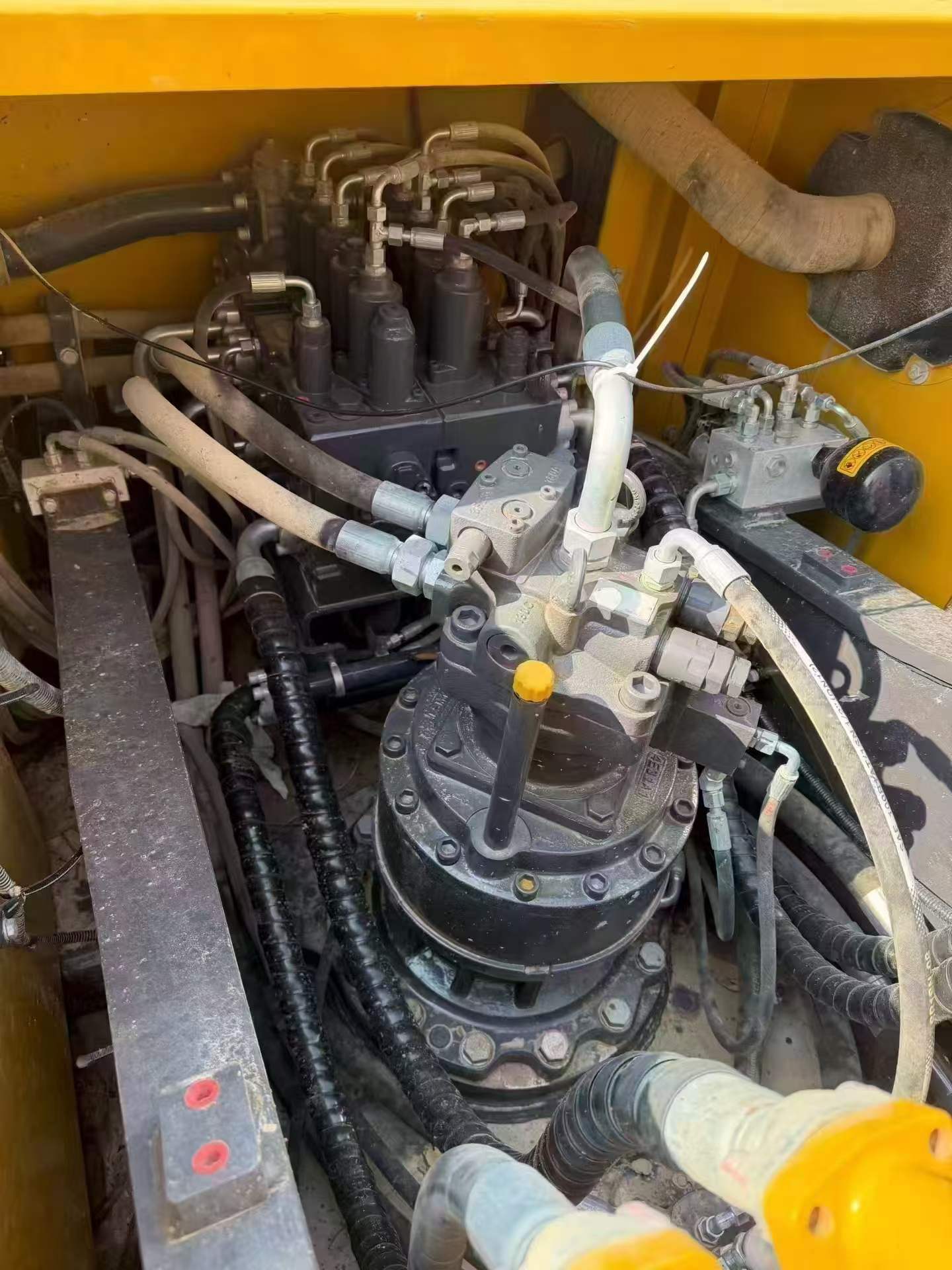 Buy XCMG XE200 Used Excavator / 7