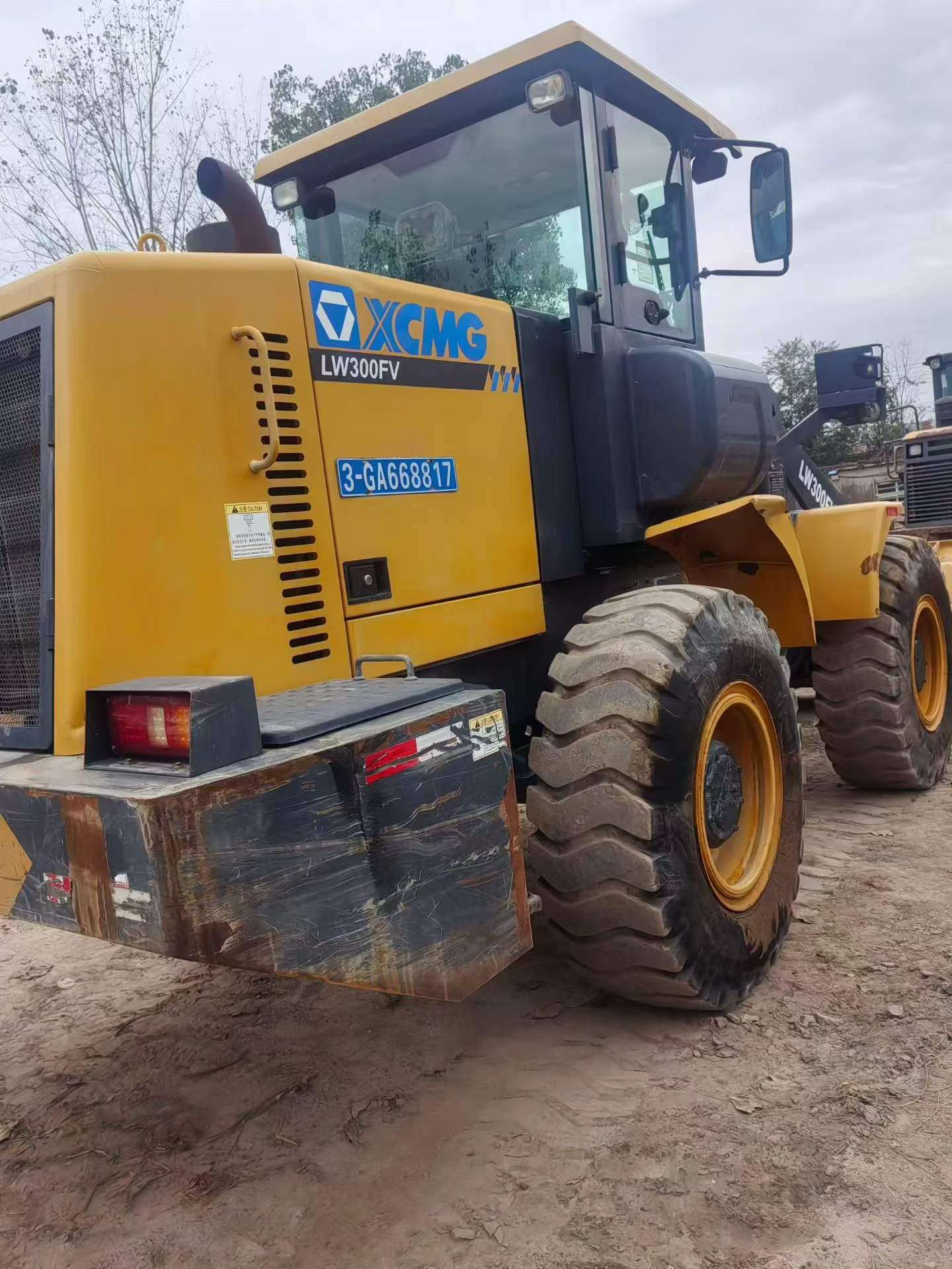 Buy XCMG XE300C Used Loader / 3