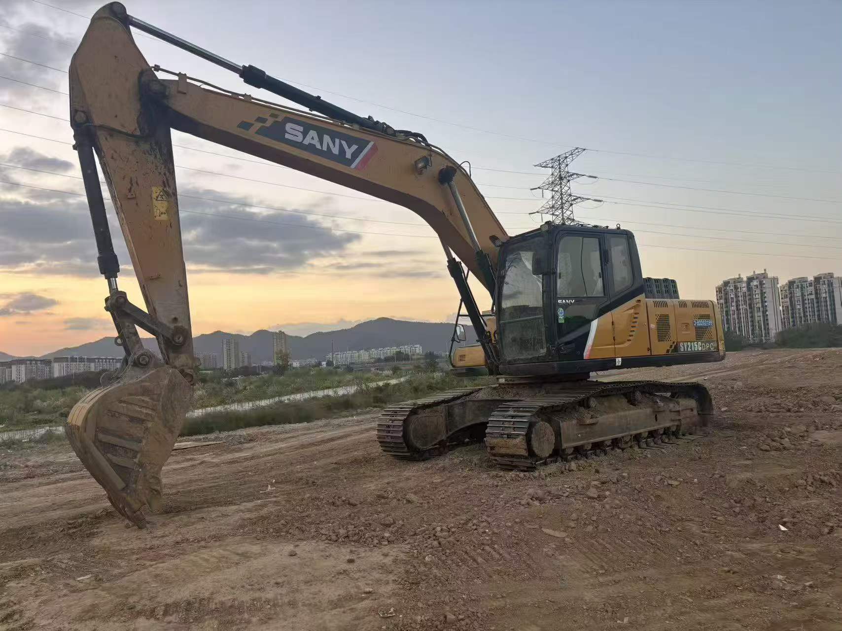 Buy Sany SY205C Used Excavator / 9