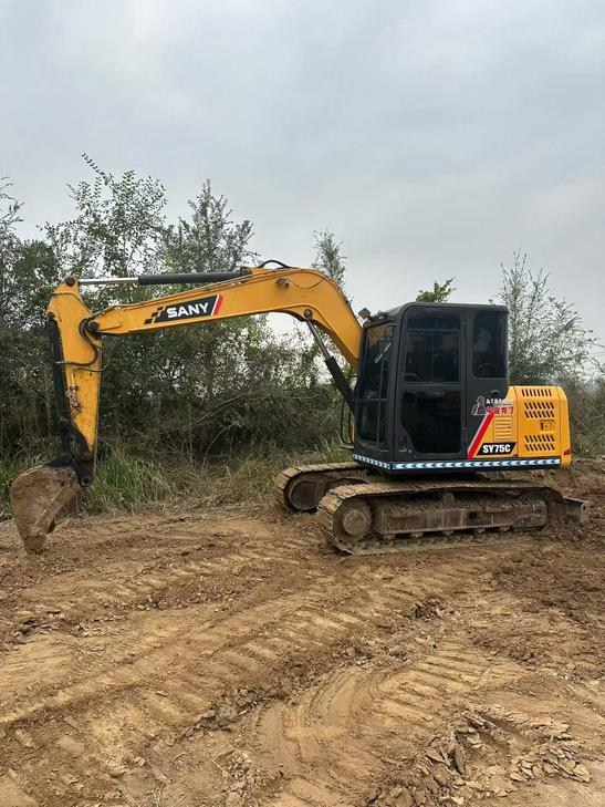 Buy Sany SY75 Used Excavator / 1