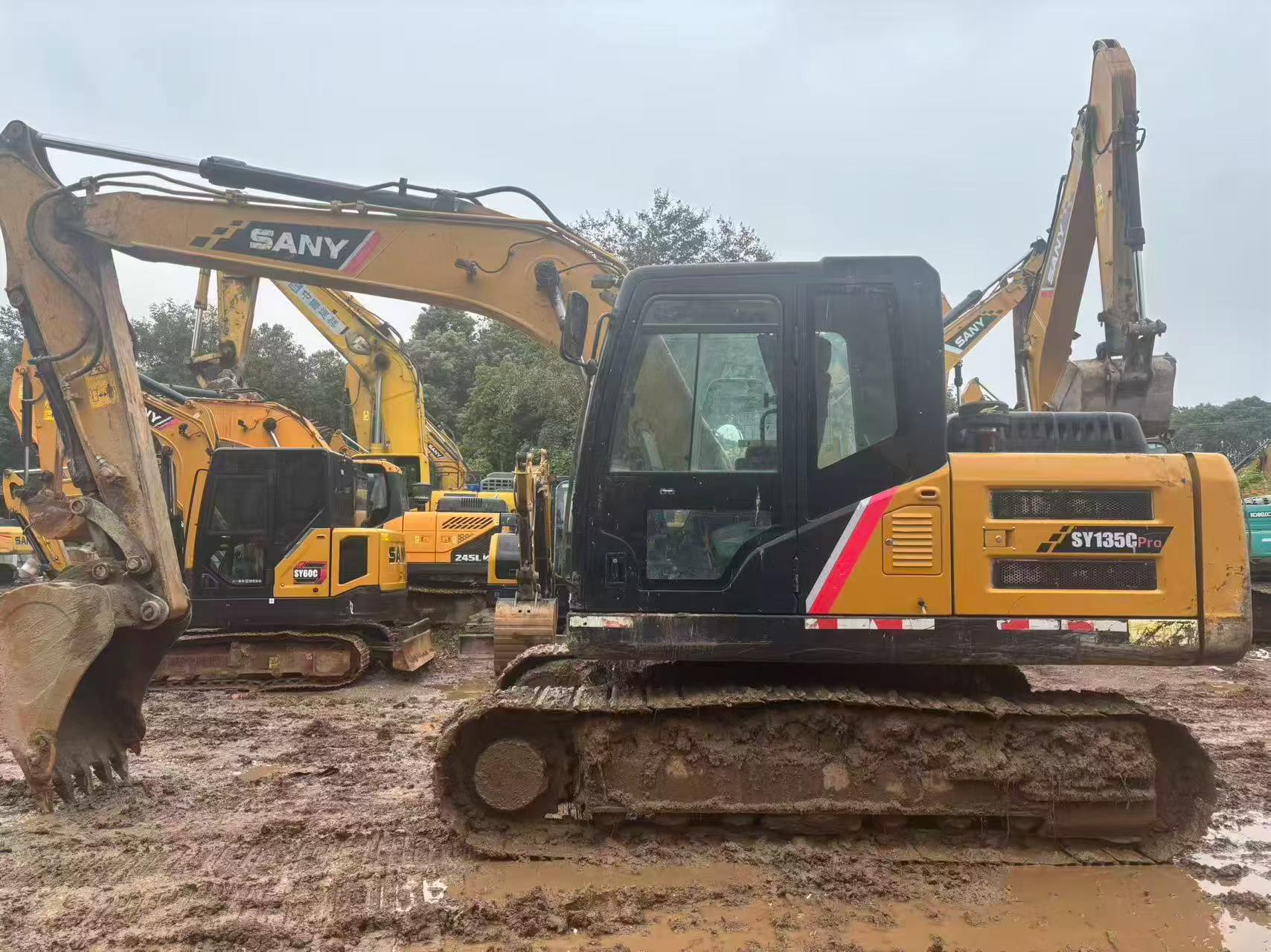 Buy Sany SY135 Used Excavator / 3
