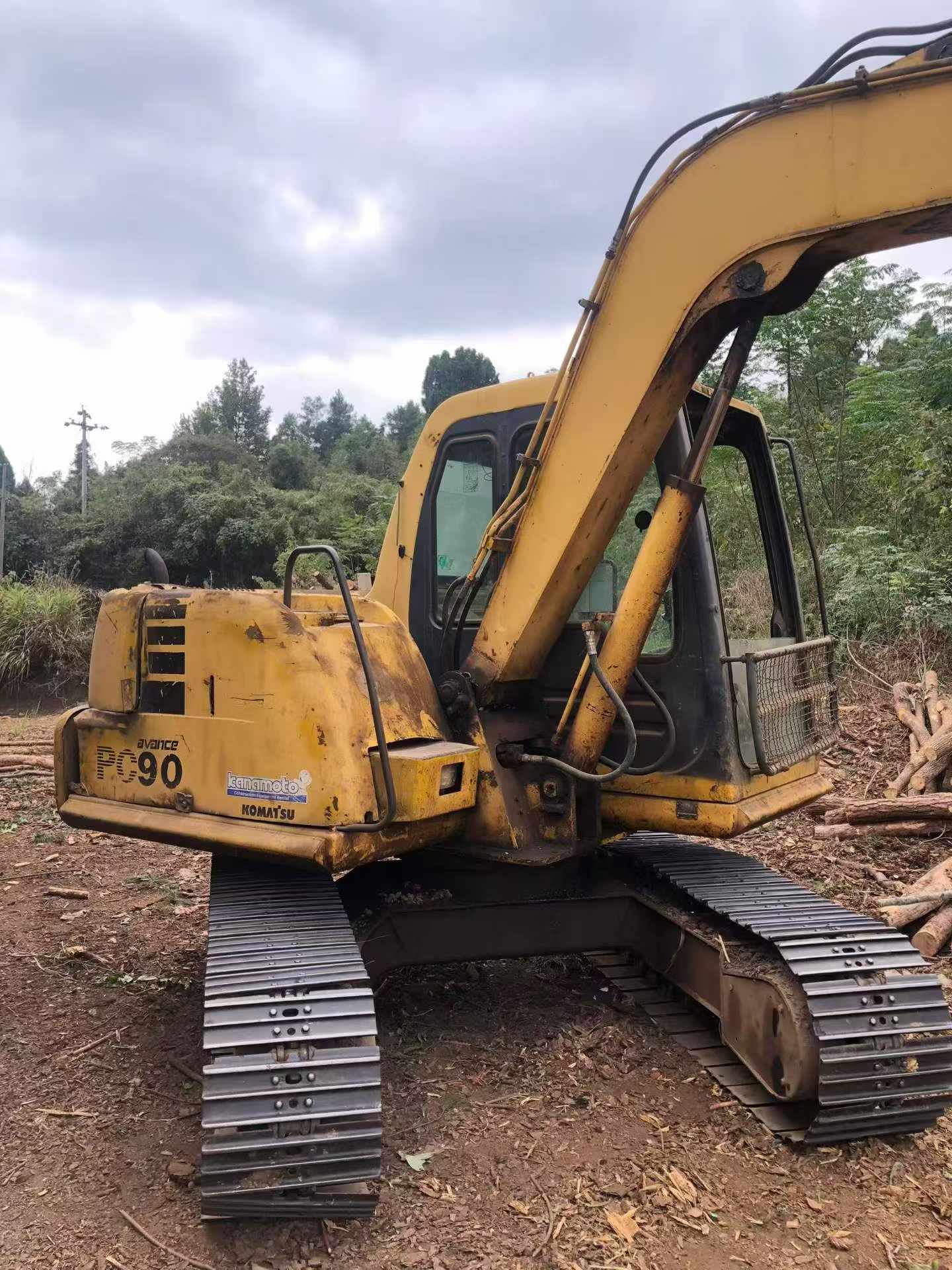 Buy Komatsu PC60 Used Excavator / 3