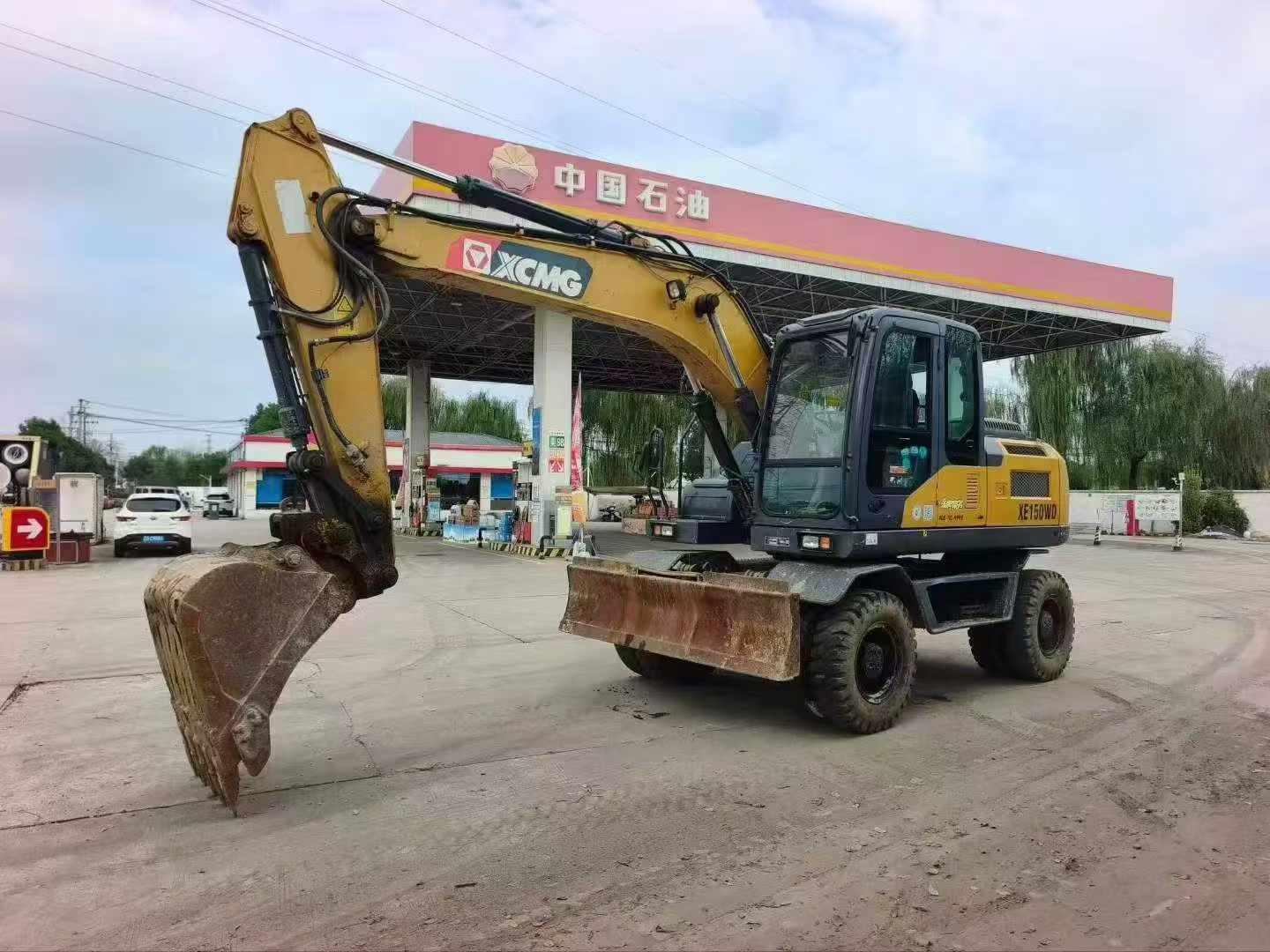 Buy XCMG XE150 Used Excavator / 2