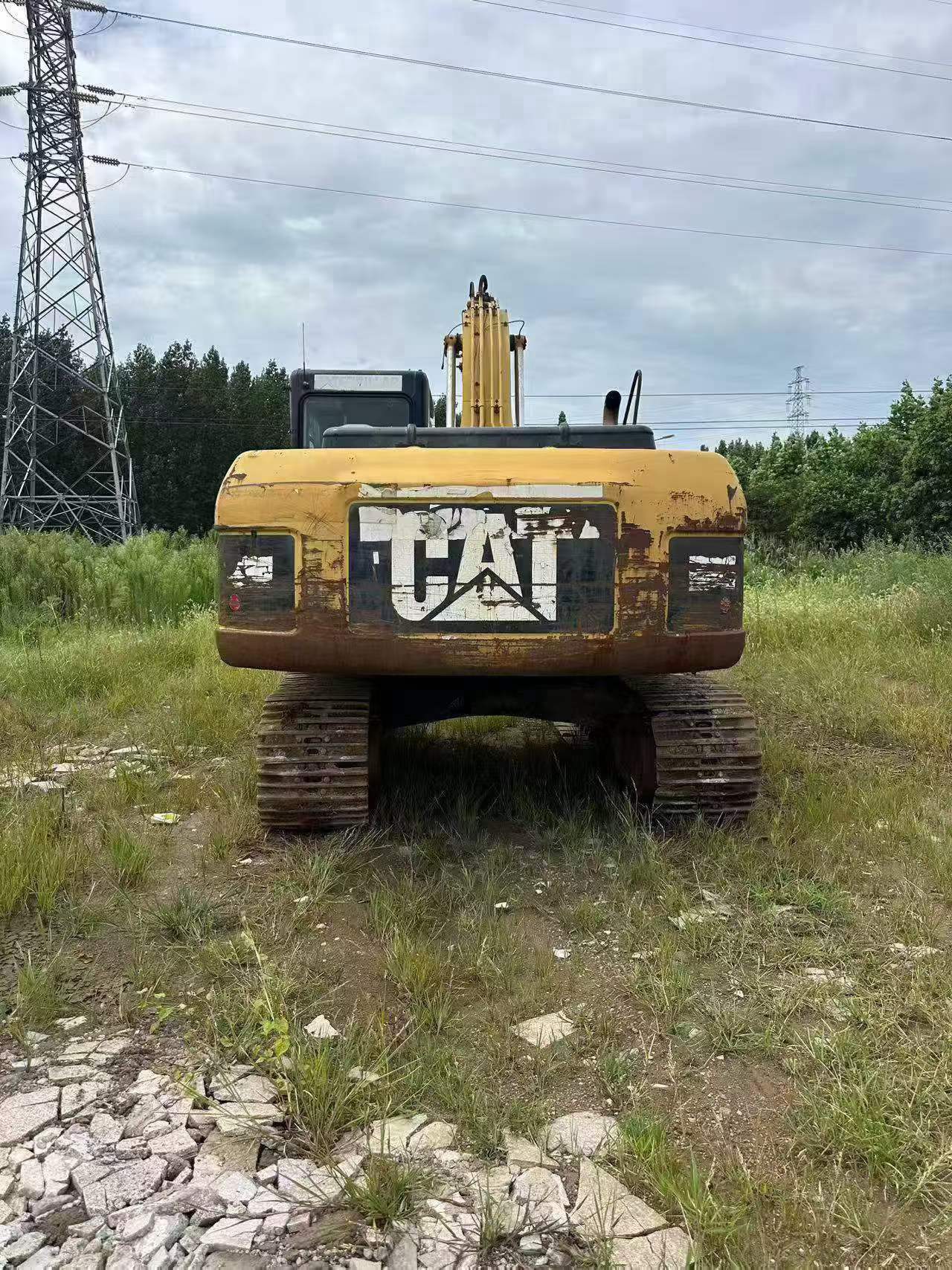 Buy Caterpillar 320D Used Excavator / 2 Buy Caterpillar 320D Used Excavator / 2