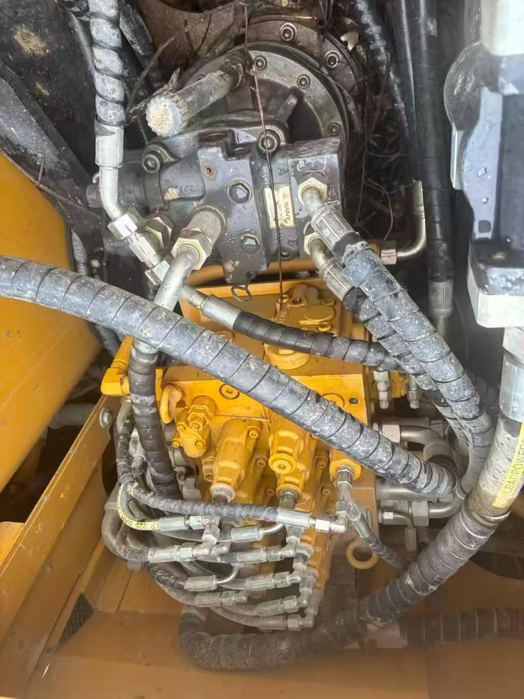 Buy Sany SY135 Used Excavator / 8