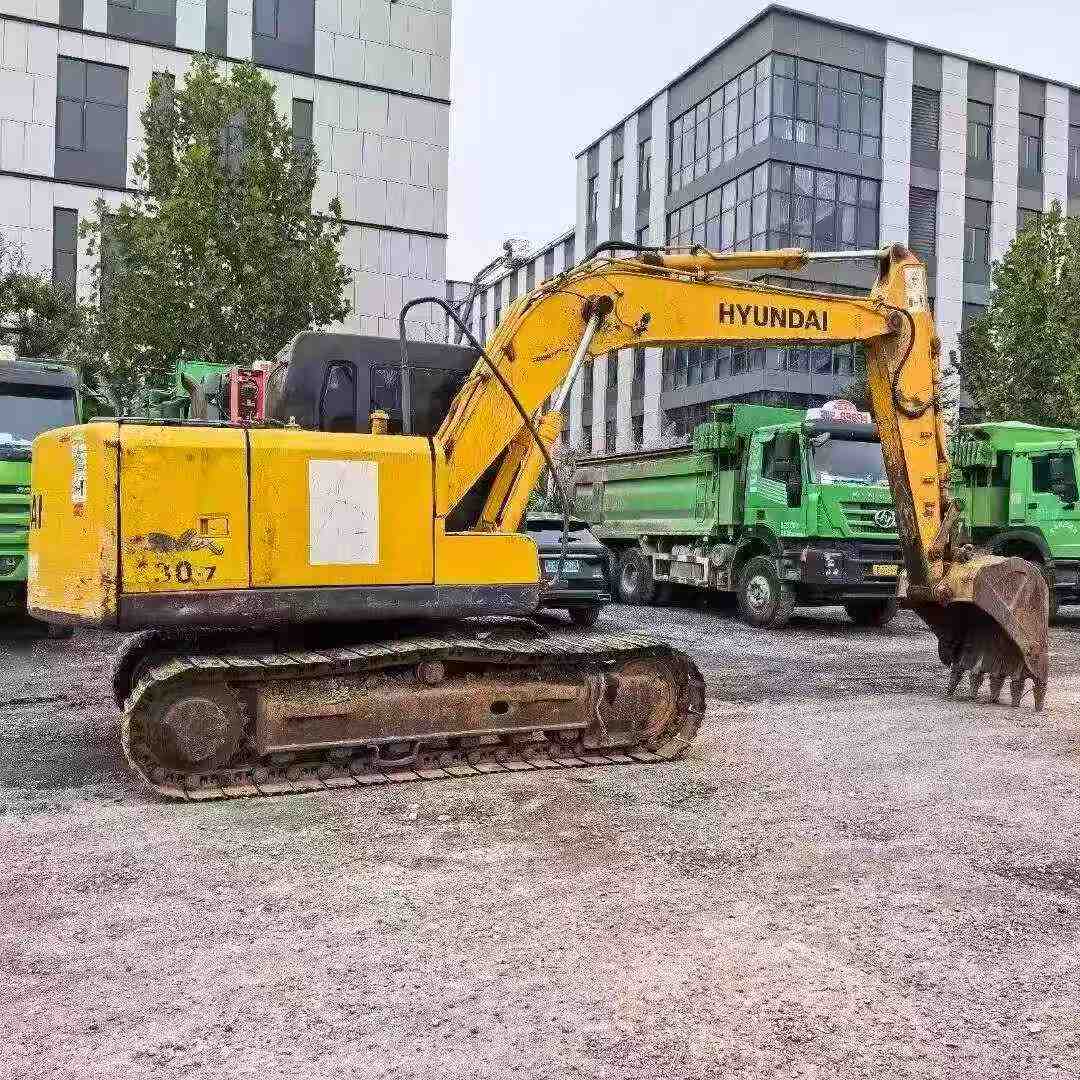 Buy Hyundai 110LVS Used Excavator / 5