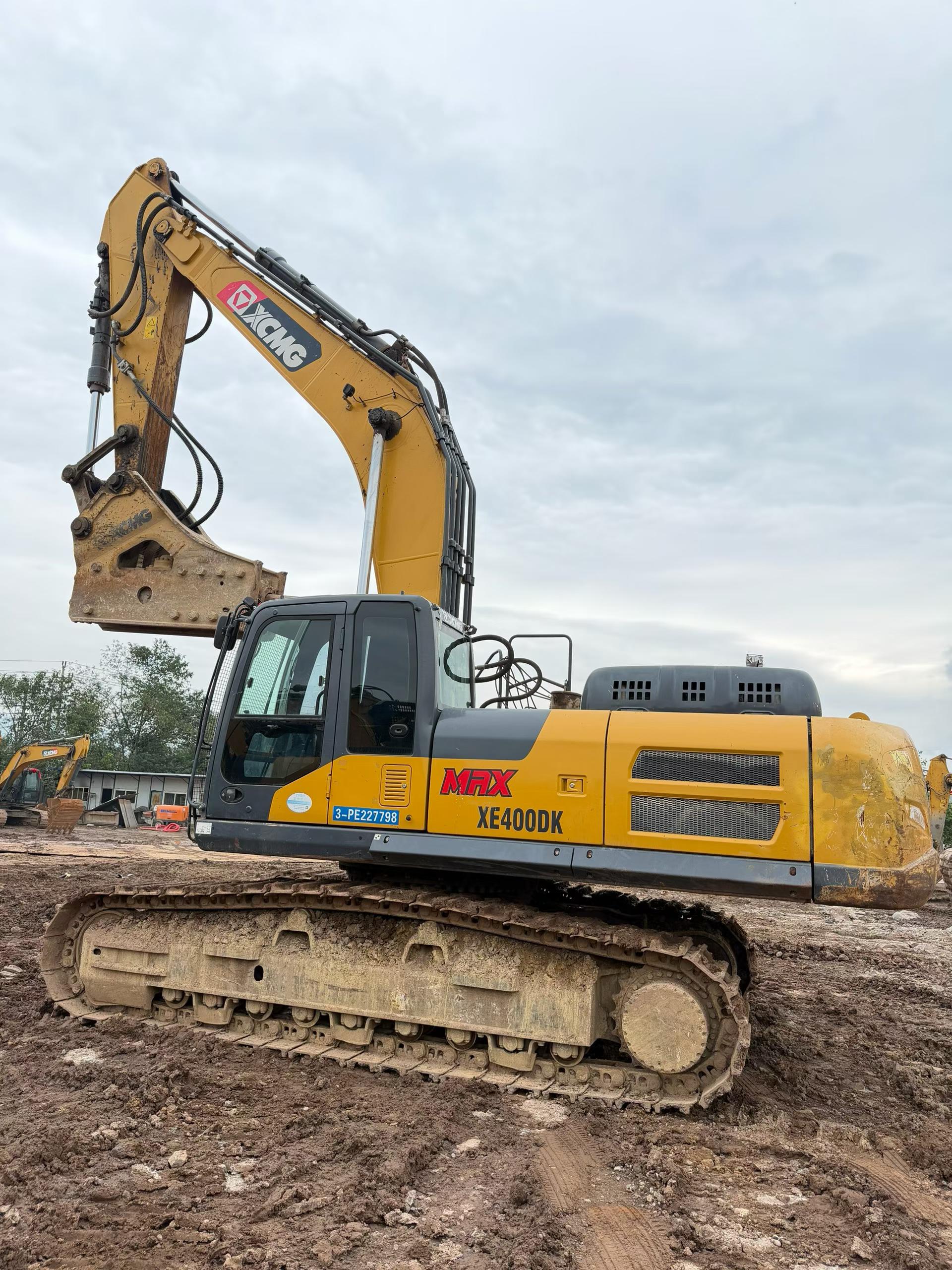 Buy XCMG XE380DK Used Excavator / 2