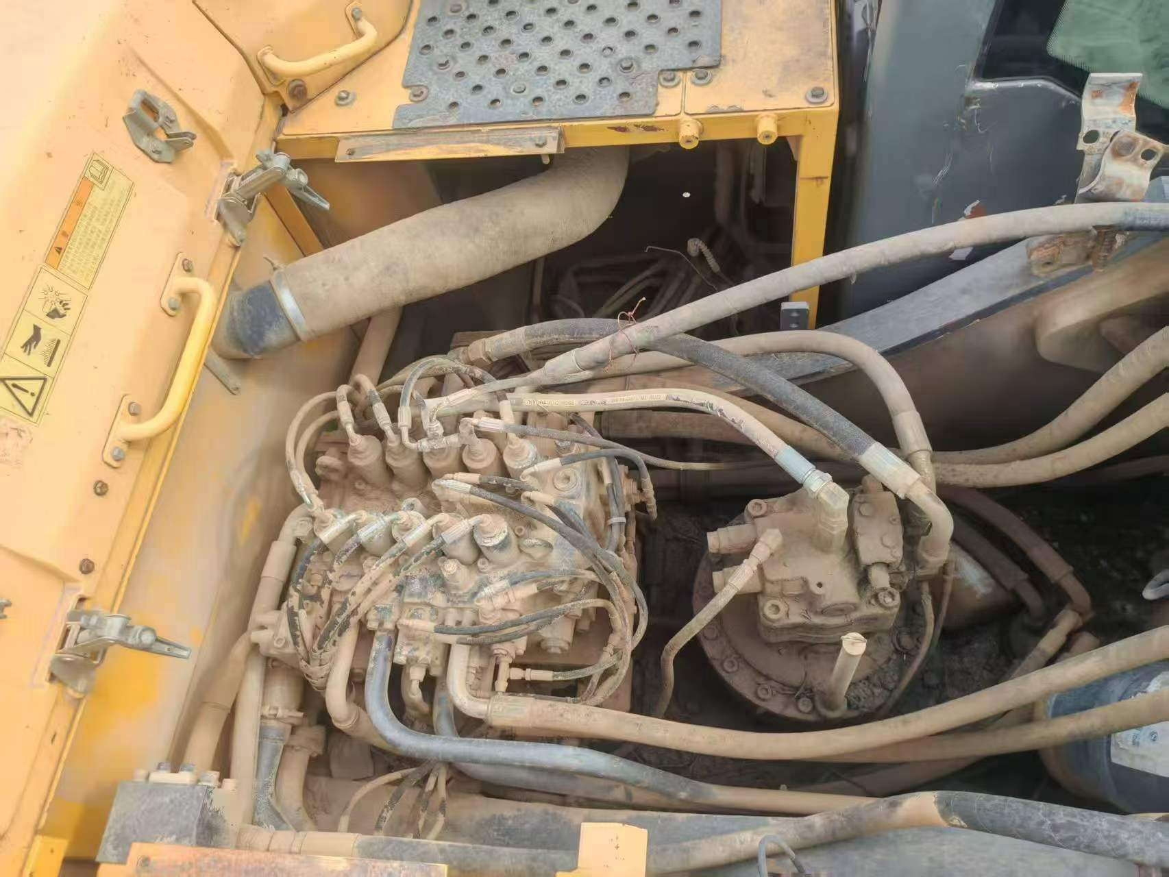 Buy Volvo L250G Used Excavator / 6