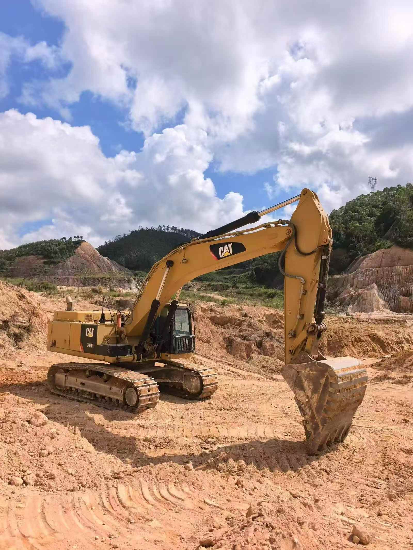 شراء Caterpillar 349E مستعمل حفارة