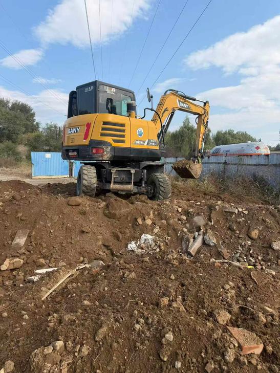 Buy Sany Used Excavator / 1