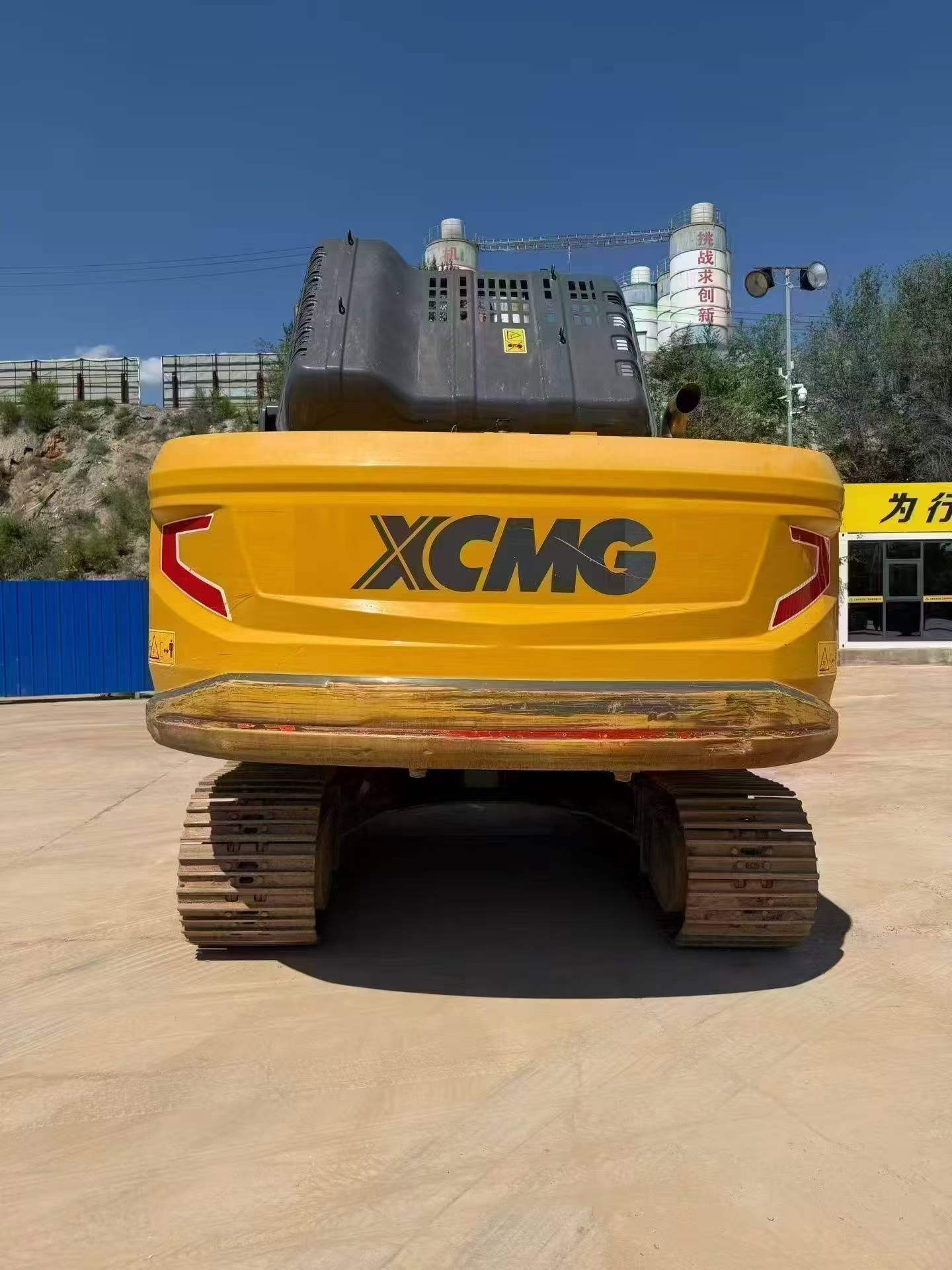 Buy XCMG XE200 Used Excavator / 5