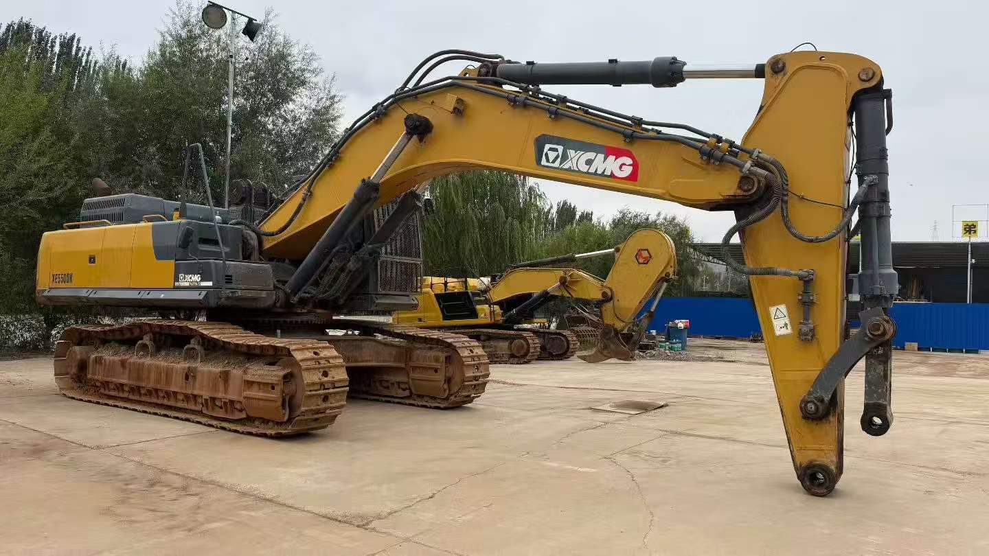Buy XCMG XE550DK Used Excavator / 2