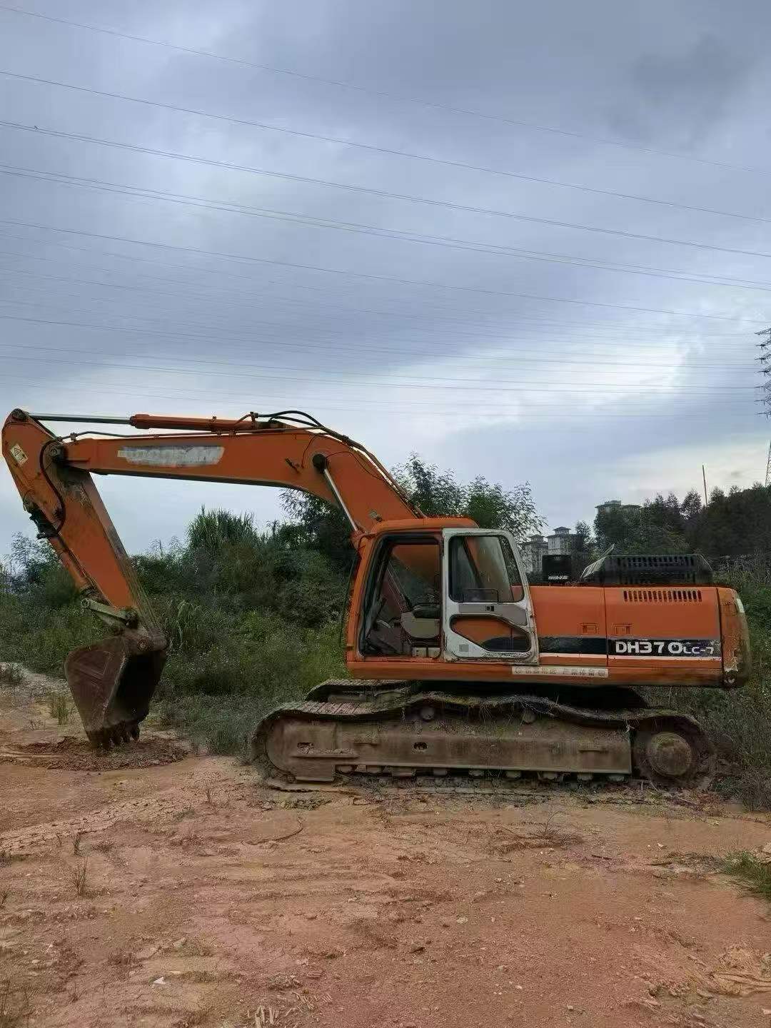 Buy Doosan DH300-7 Used Excavator / 4