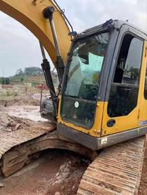 Buy XCMG XE150 Used Excavator / 2 Buy XCMG XE150 Used Excavator / 2