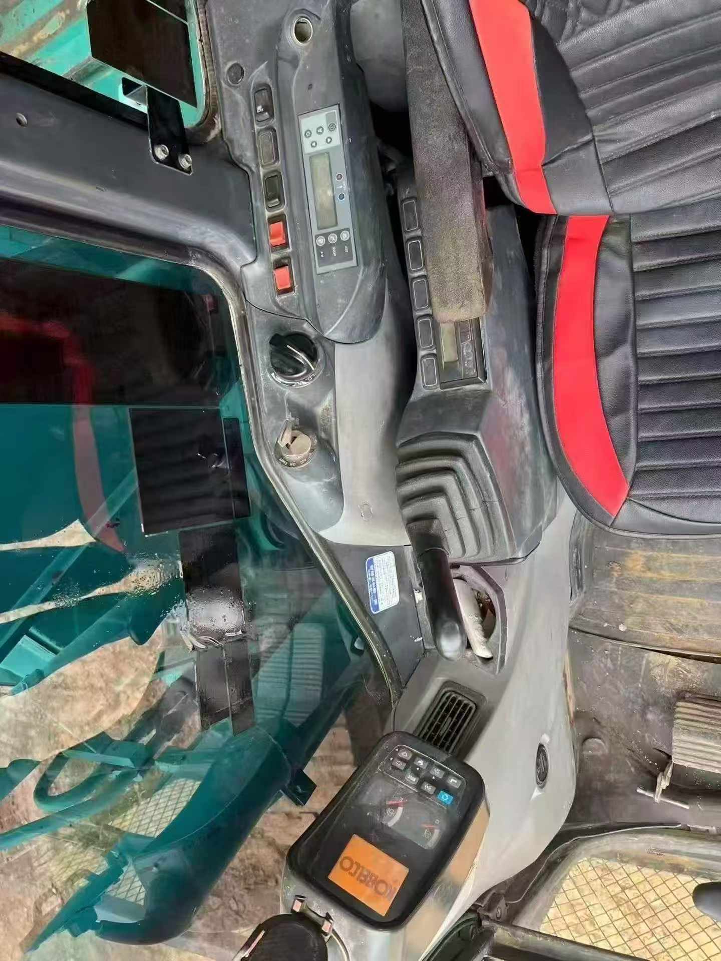 Compre Excavadora Kobelco SK135 Usada / 5