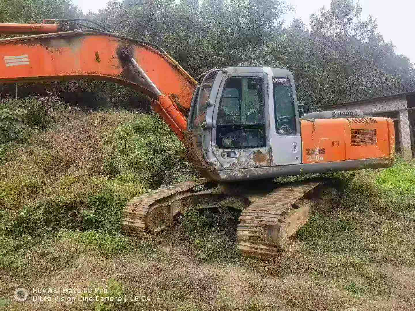 Buy Hitachi ZX240-3G Used Excavator / 2