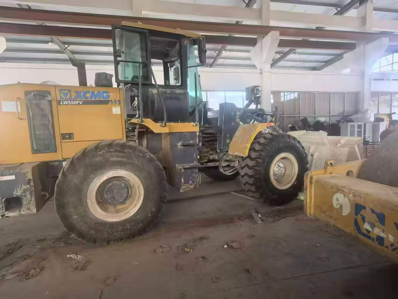 Buy XCMG LW550FV Used Excavator / 2