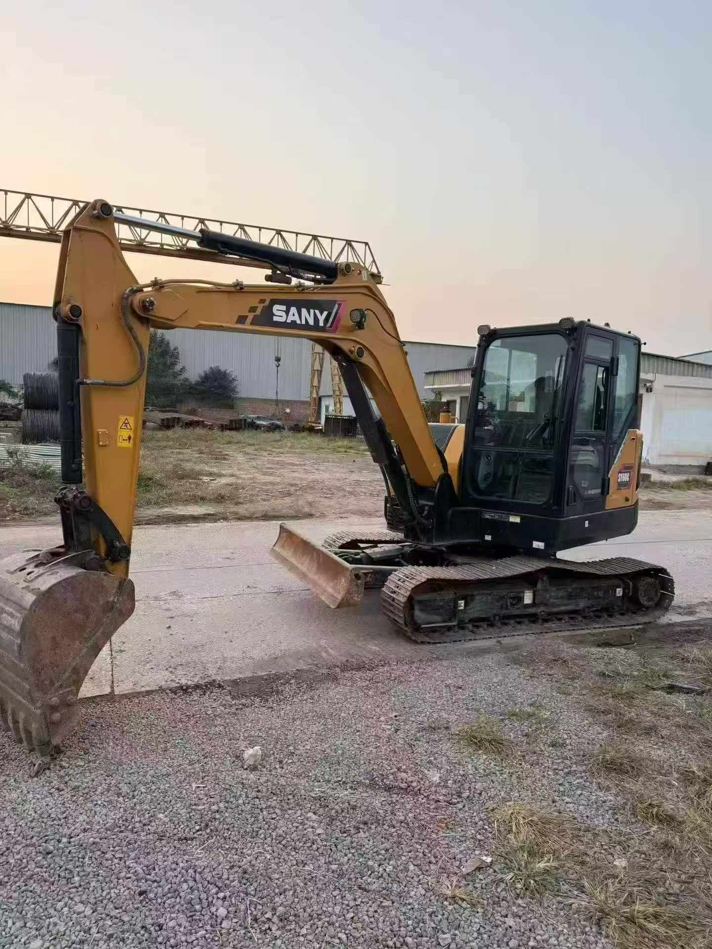 Buy Sany SY60 Used Excavator / 5