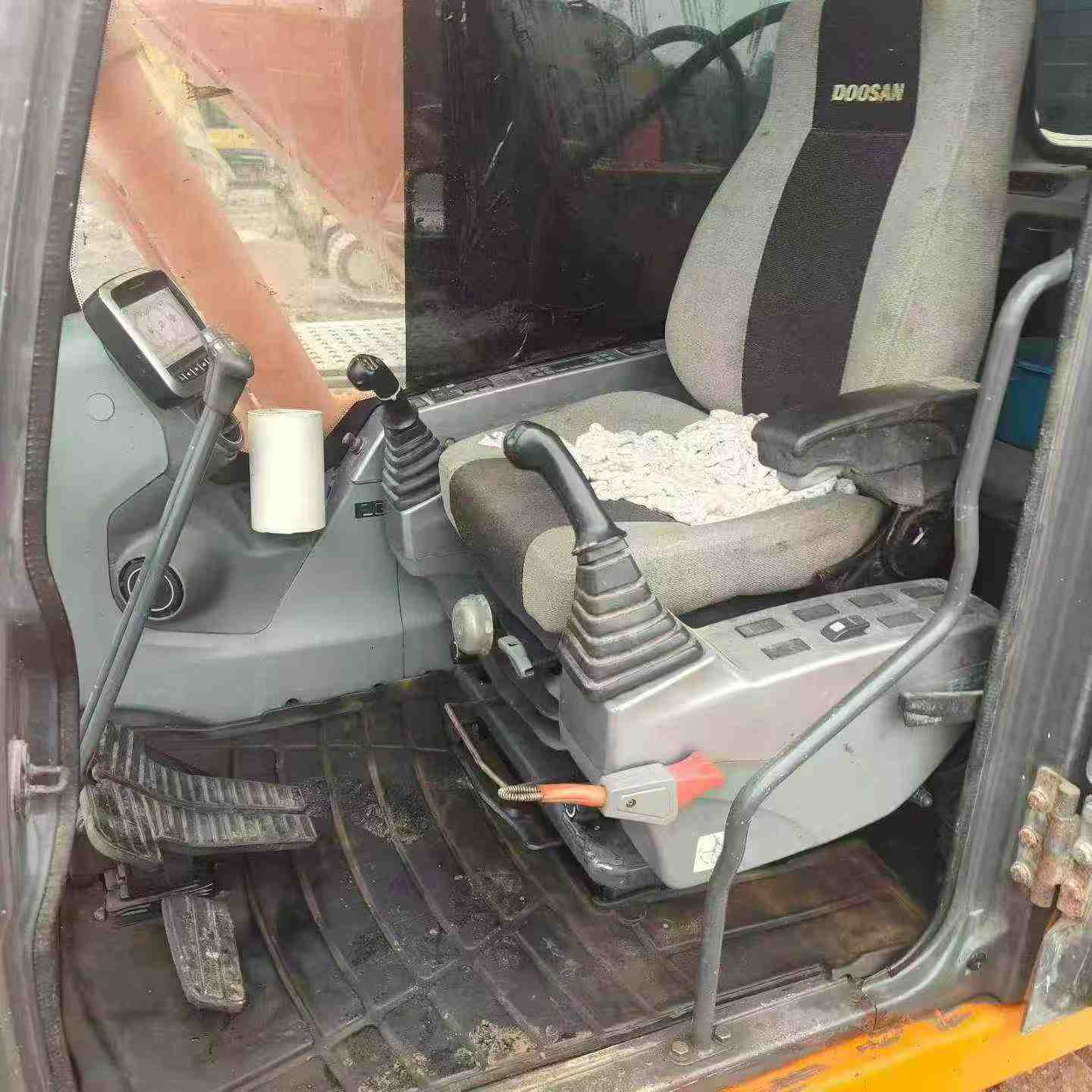 Buy Doosan DX120 Used Excavator / 8