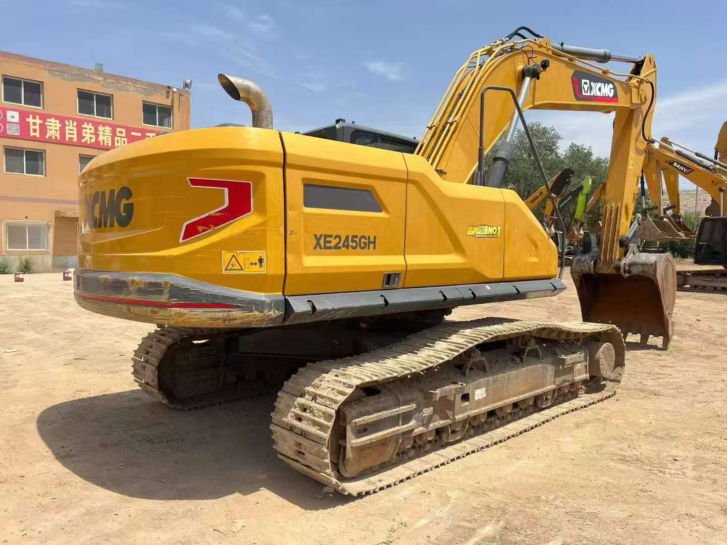 Buy XCMG XE245D Used Excavator / 3