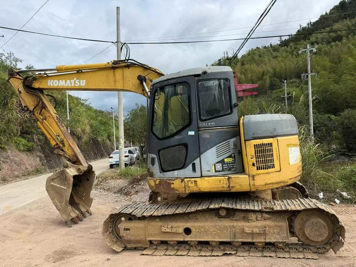 Buy Komatsu PC128US Used Excavator / 1