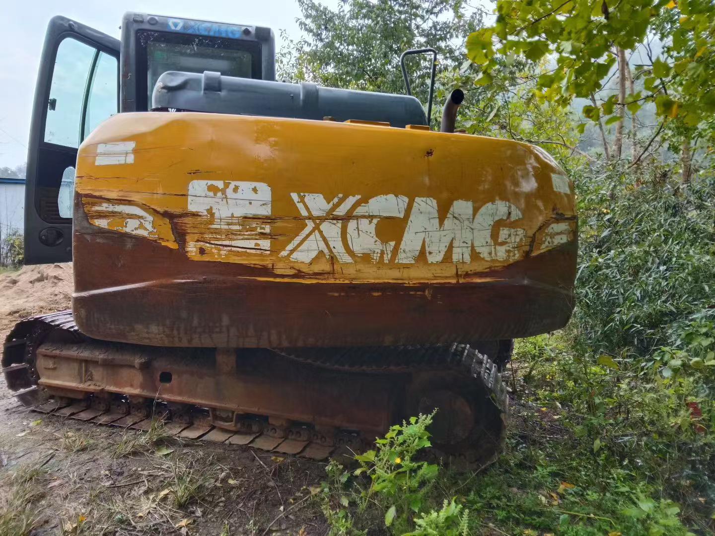 Buy XCMG XE135B Used Excavator / 4
