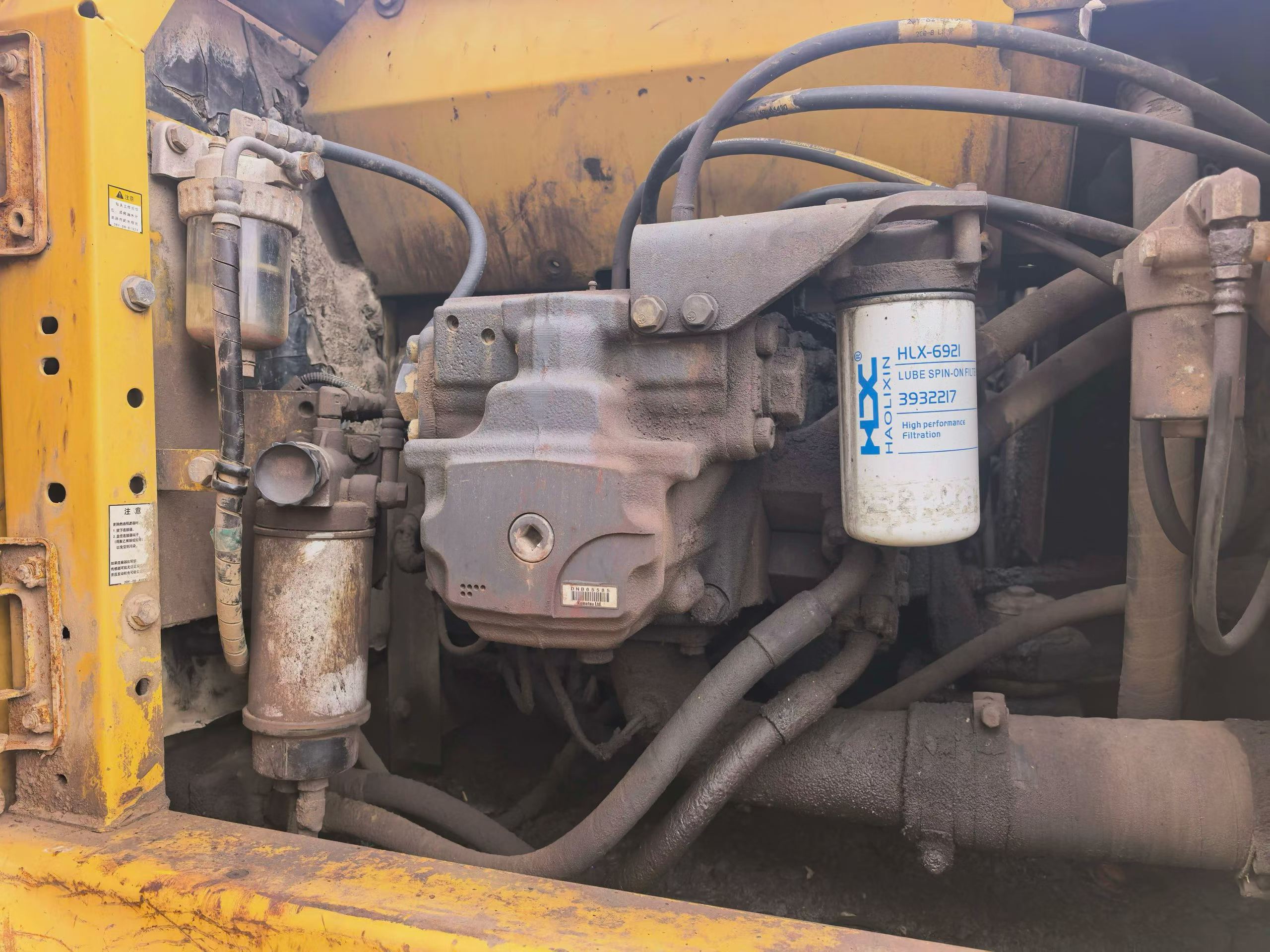 Buy Komatsu PC200-8 Used Excavator / 5