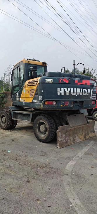Buy Hyundai R150-7 Used Excavator / 1
